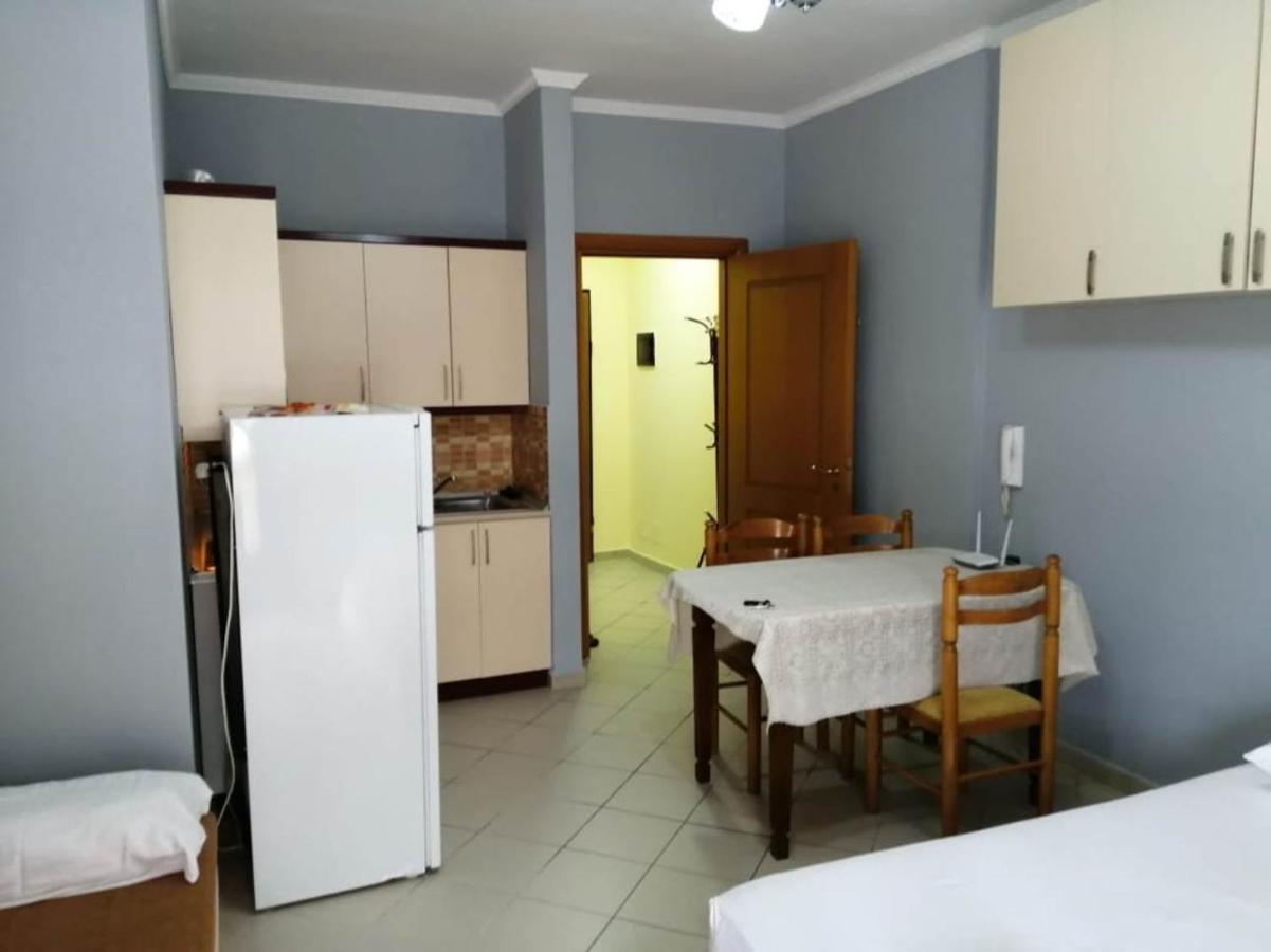 Lungomare Apartament Sea View Влёра Экстерьер фото