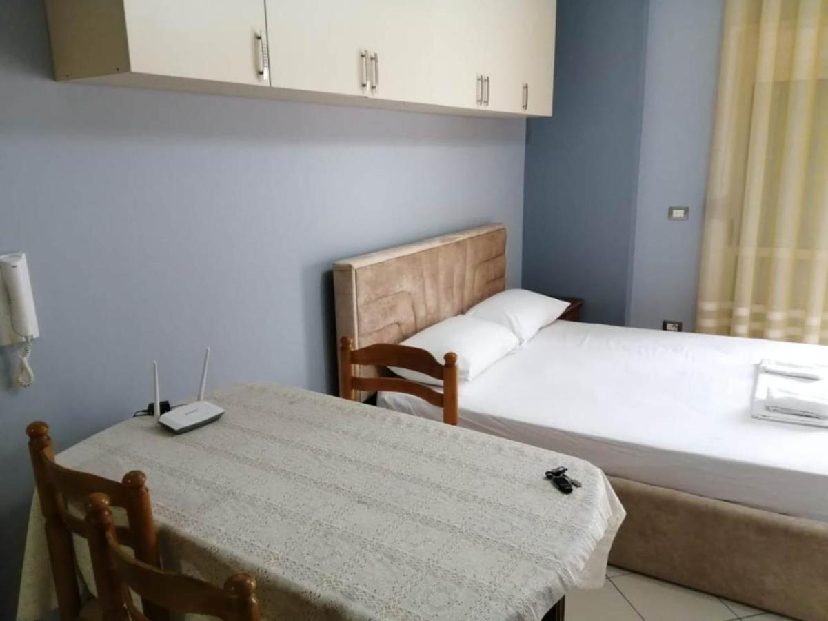 Lungomare Apartament Sea View Влёра Экстерьер фото